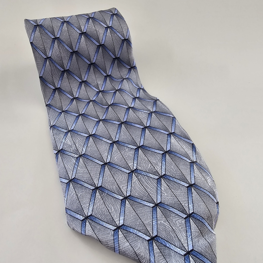 GD Grateful Dead Tie, Statuesque Seventeenth Set, Light Blue Geometric